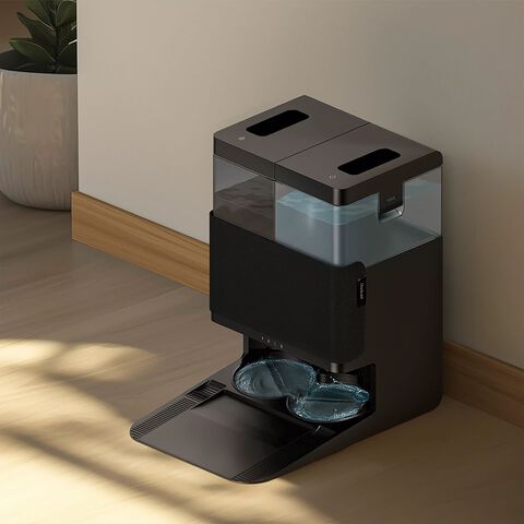 Roomba_Plus_405_Combo_AutoWash_Black_Photo_InSitu_SelfClean_3000x3000 (1)