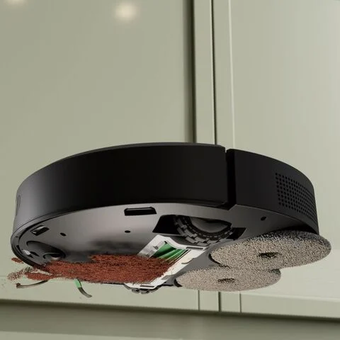 Roomba_Plus_405_Combo_Black_Photo_InSitu_Underside_4Stage_3000x3000 (1)